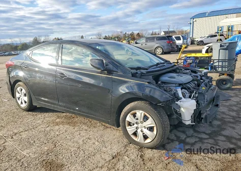 2016 Hyundai Elantra Se z USA, uszkodzony, nr VIN 5NPDH4AE9GH726383